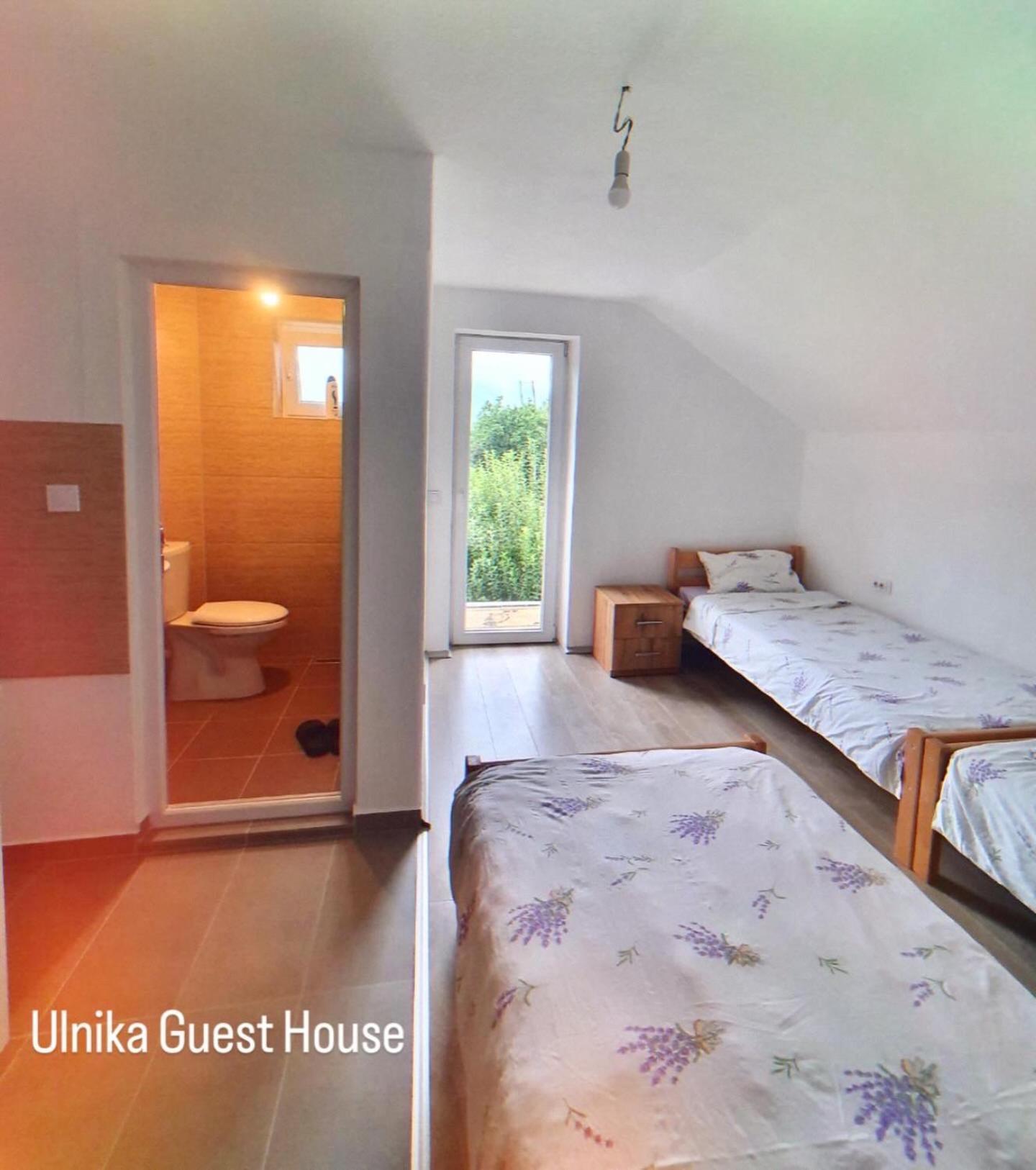 Guest House Ulnika Vuthaj Exterior photo